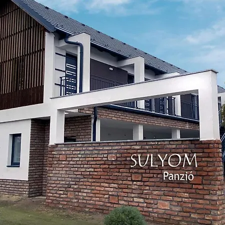 Sulyom Panzió Apartman